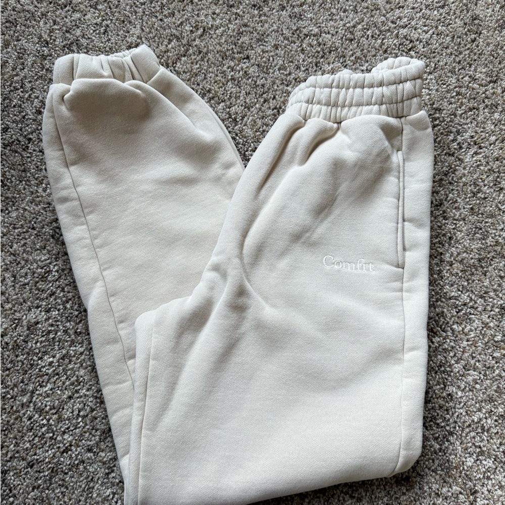 Comfrt signature sweatpants